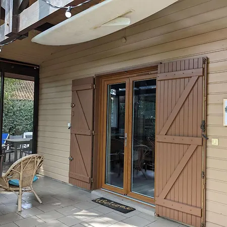 Maison En Bois Charmante Proche - 9 Pers. - Fr-1-877-31 *